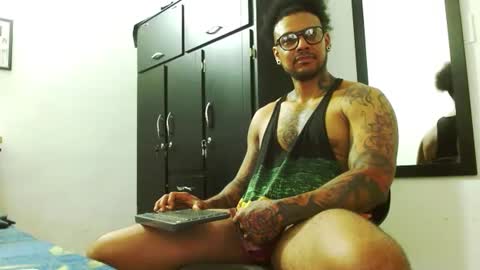 Lewis Strong online show from 09.28.25