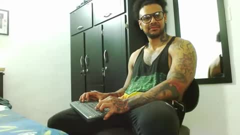 Lewis Strong online show from 10.01.25