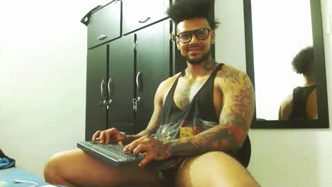 Lewis Strong online show from 10.14.25