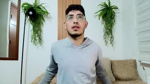 Snapshot of lex_ross chatting on 09.20.25 lex ross online show from 09.20.25