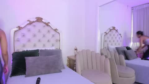    online show from 09.30.25