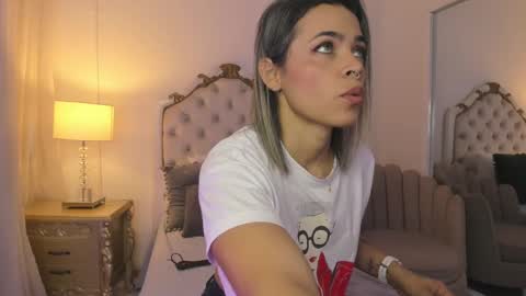    online show from 10.03.25