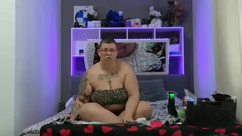 Snapshot of lexi2810 chatting on 10.05.25 Lexi und Lex online show from 10.05.25