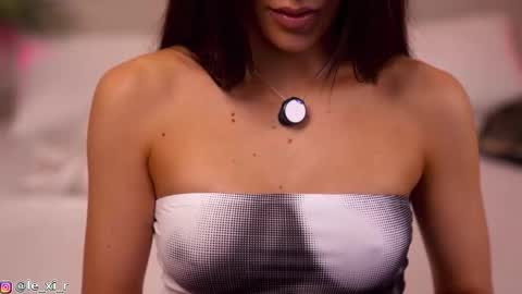 Lexi Reed online show from 10.21.25