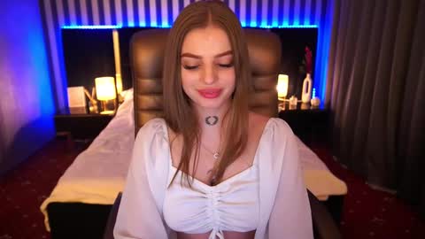 lexi_si online show from 02.15.25