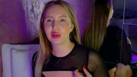 Snapshot of lexi_u_ chatting on 11.03.25 LEXXY online show from 11.03.25