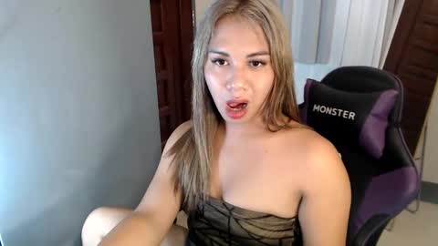 Snapshot of lexie_lorcumxx chatting on 02.05.25 lexie_lorcumxx online show from 02.05.25