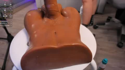 Snapshot of lexiee__ chatting on 04.23.26 lexiee__ online show from 04.23.26