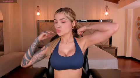 Lexie  online show from 04.21.26