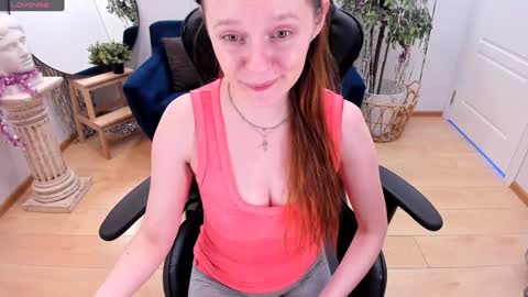 Snapshot of lexihoward chatting on 01.02.25 Lexi online show from 01.02.25