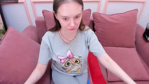 Snapshot of lexihoward chatting on 10.22.25 Lexi online show from 10.22.25