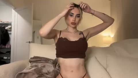 Snapshot of lexii_23 chatting on 10.23.25 Sexy Lexi online show from 10.23.25