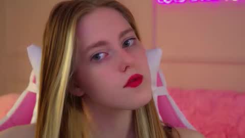 Snapshot of lexireadway chatting on 09.28.25 Lexi online show from 09.28.25