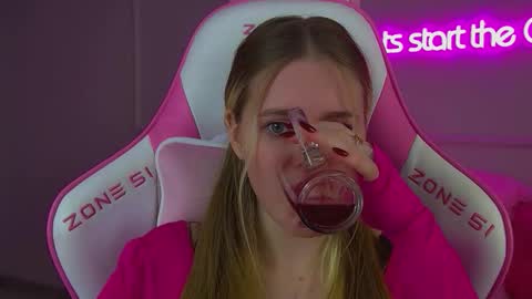 Lexi online show from 11.22.25