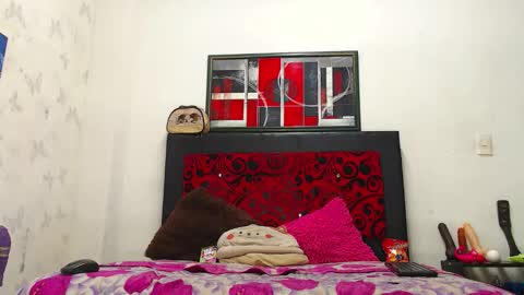 Snapshot of lexistone_ chatting on 10.24.25 lexistone online show from 10.24.25