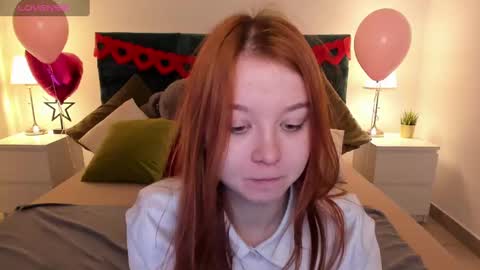 Snapshot of lexxxyone chatting on 02.17.25 lexxxyone online show from 02.17.25