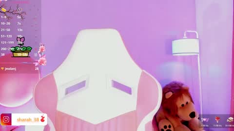 Snapshot of lexy_bran chatting on 04.29.26 lexy_bran online show from 04.29.26