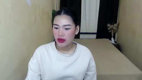 Snapshot of lexy_lorey chatting on 11.02.25 lexy_lorey online show from 11.02.25