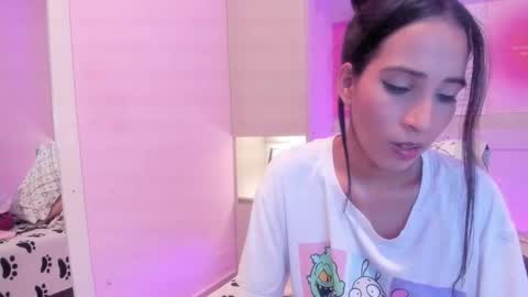 L I A  online show from 10.12.25