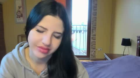 lexyswett online show from 11.04.25