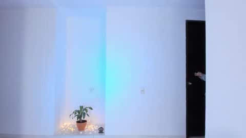 Leya online show from 03.21.26