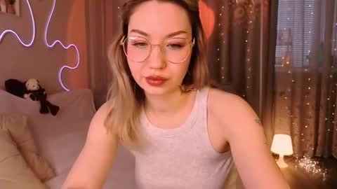 Lily online show from 03.10.26