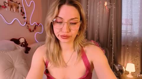 Lily online show from 03.19.26