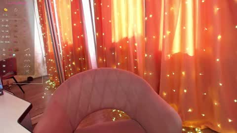 Snapshot of leyaloveee chatting on 06.14.26 Your Leya online show from 06.14.26