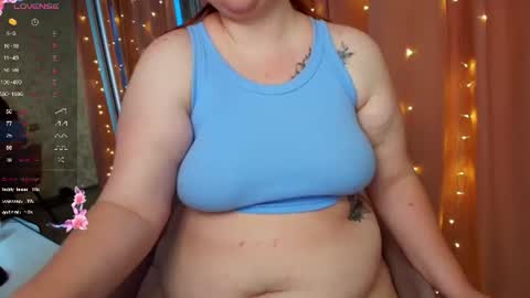 Snapshot of leyaloveee chatting on 07.25.26 Your Leya online show from 07.25.26