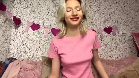 Leya online show from 11.05.25