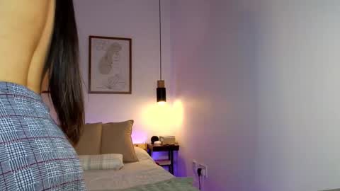 Snapshot of leyla_babe chatting on 12.20.24 Leyla online show from 12.20.24