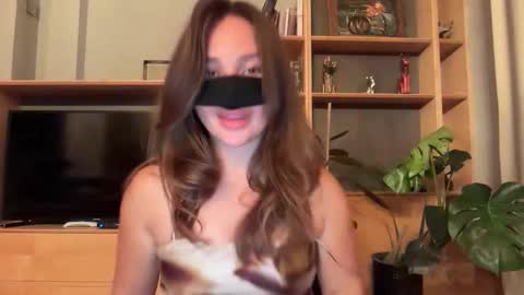 Leyla online show from 09.20.25