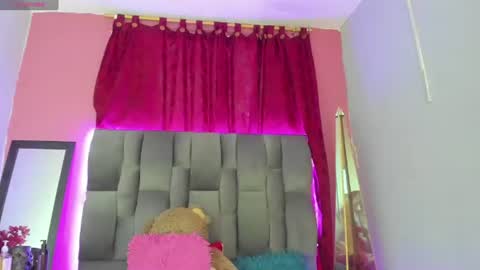 leylastras latina girl slim colombia girlfriends play and pussy lesbians online show from 12.06.24