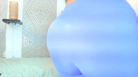 Snapshot of leyli_ass chatting on 03.04.25 leyli_ass online show from 03.04.25