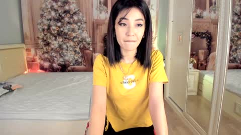 Snapshot of li_baby chatting on 12.12.24 Shaya MILKY BOOBS online show from 12.12.24