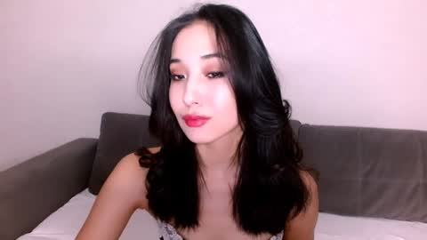 Snapshot of li_noen chatting on 01.24.25 Li online show from 01.24.25