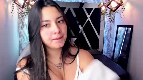 Lia  online show from 01.22.25