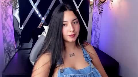 Lia  online show from 01.25.25