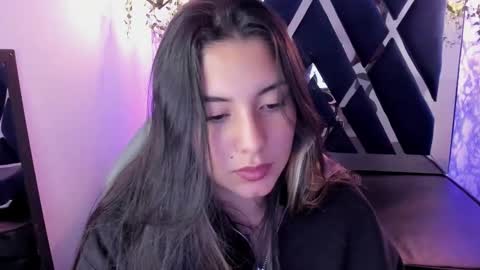 Lia  online show from 02.13.25