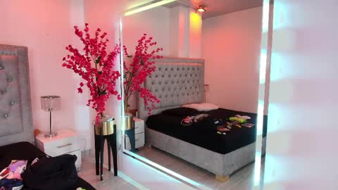 Lia  online show from 04.02.26