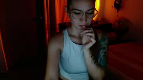 Snapshot of lia_ana_ chatting on 05.05.26 liliana online show from 05.05.26