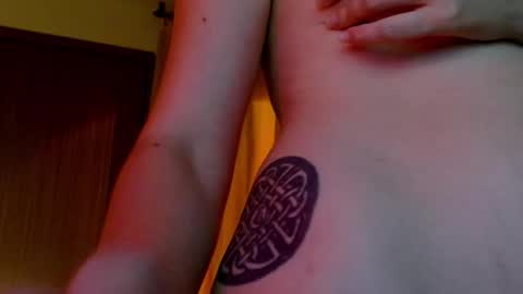Snapshot of lia_ana_ chatting on 05.30.26 liliana online show from 05.30.26
