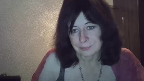 Snapshot of lia_ang chatting on 10.26.25 lia_ang online show from 10.26.25