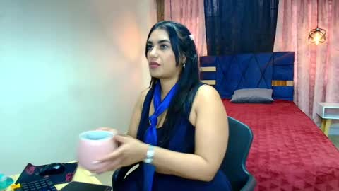 Snapshot of lia_blake_ chatting on 09.30.25 LIA online show from 09.30.25