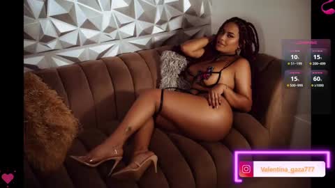 V A L  online show from 02.10.25