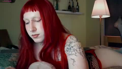Snapshot of lia_grl chatting on 06.11.26 lia_grl online show from 06.11.26