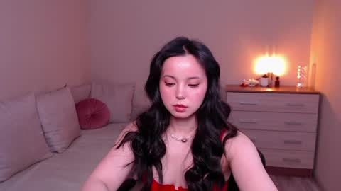Snapshot of lia_hetty chatting on 04.28.26 L I A online show from 04.28.26