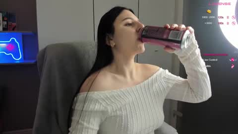 Lia online show from 11.24.25