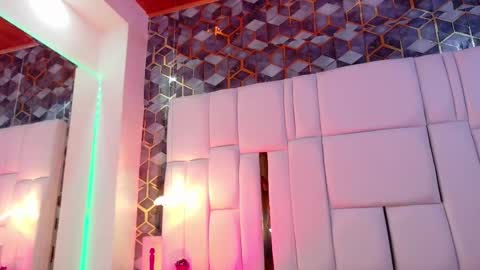 Snapshot of lia_mariana chatting on 10.12.25 lia_mariana online show from 10.12.25