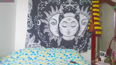 Lia Monroe online show from 11.10.25